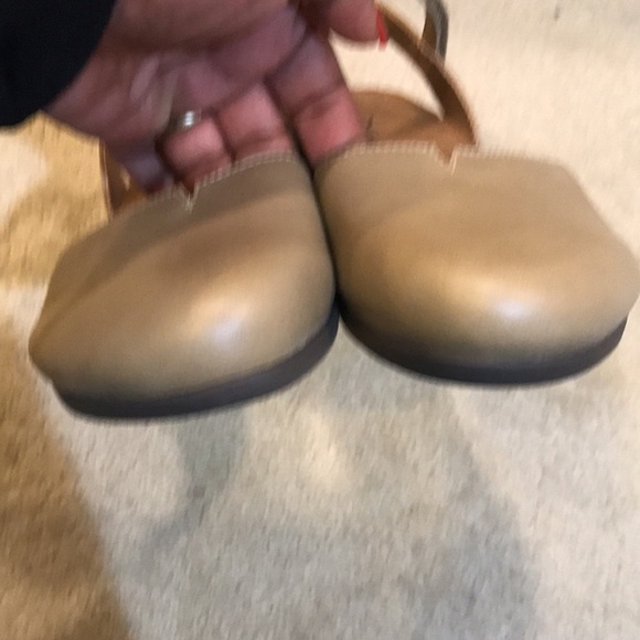 Athlefit Closed Toe Sandals Hook And Loop Velcro Closure-Size 9.5 - Picture 3 of 8